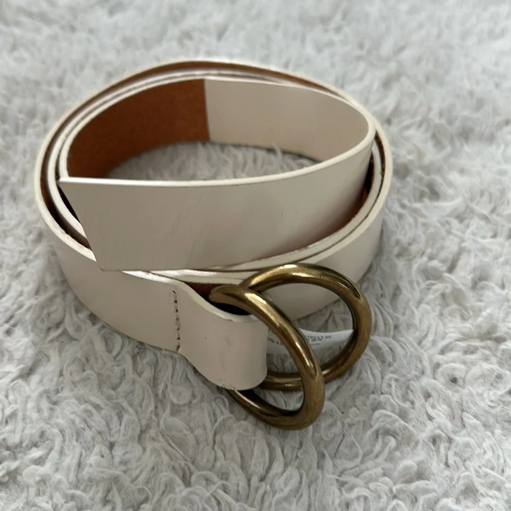 J. Crew off white leather two ring o ring belt xs / small 🕊️